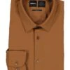 BOSS Black, Hemd Hank, Slim Fit, Performence-Stretch Atmungsaktiv, Cognac -Herrenausstatter Geschaft 447538 norm