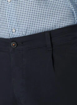 BOSS Orange, Bundfaltenhose Pleated, Relaxed Fit, Baumwolle, Dunkelblau 7 BOSS Orange, Bundfaltenhose Pleated, Relaxed Fit, Baumwolle, Dunkelblau -Herrenausstatter Geschaft 448428 norm3