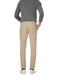 BOSS Black, Hose Kaiton, Slim Fit, Baumwolle, Beige -Herrenausstatter Geschaft 449453 norm2