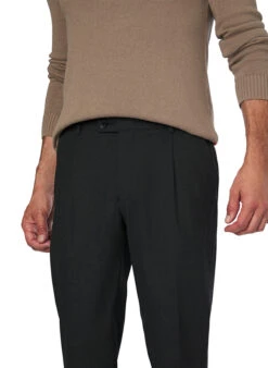 Bugatti, Bundfaltenhose, Mikrofaser-Stretch, Dunkelgrau Meliert -Herrenausstatter Geschaft 449480 norm3