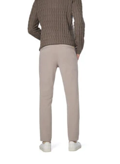 BOSS Black, Chino Kaiton, Slim Fit, Baumwolle, Greige 8 BOSS Black, Chino Kaiton, Slim Fit, Baumwolle, Greige -Herrenausstatter Geschaft 450789 norm2