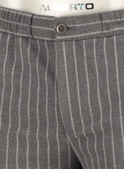Alberto, Hose Luis, Wide Fit, Flanell, Grau Gestreift 11 Alberto, Hose Luis, Wide Fit, Flanell, Grau Gestreift -Herrenausstatter Geschaft 451623 norm4