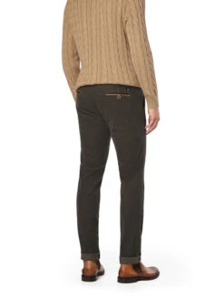 Mason's, Chino Torino, Slim Fit, Cord, Dunkelbraun -Herrenausstatter Geschaft 452153 norm2