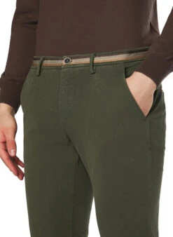 Mason's, Chino Torino, Slim Fit, Baumwolle, Oliv 9 Mason's, Chino Torino, Slim Fit, Baumwolle, Oliv -Herrenausstatter Geschaft 452164 norm3